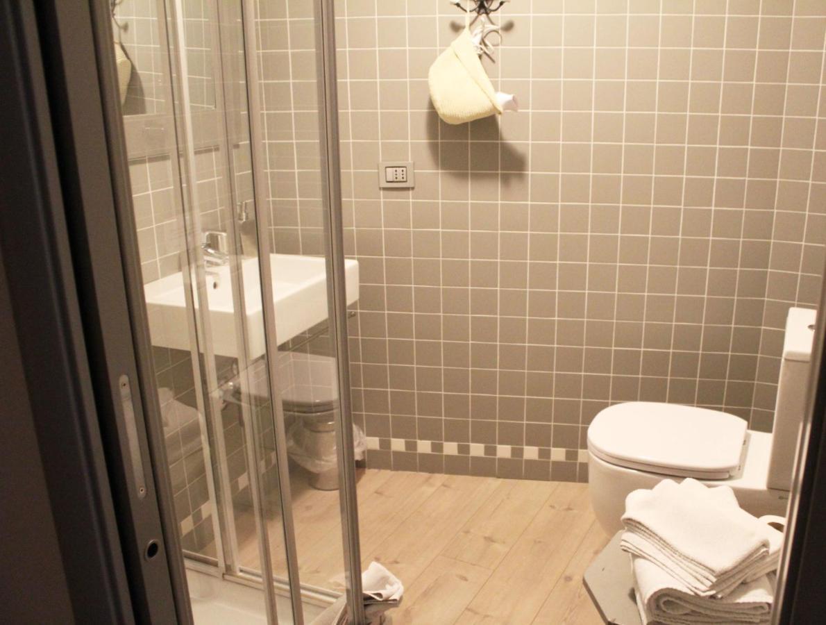 ロヴェレート Beb Casa Bettini Bed & Breakfast エクステリア 写真